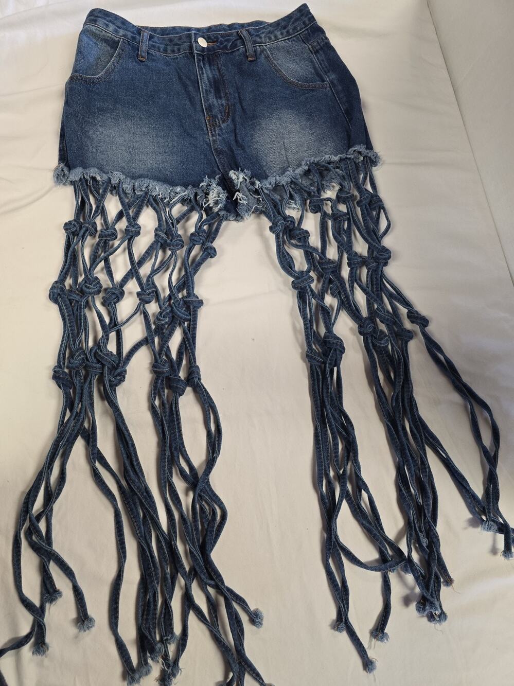 Women’s Blue Denim Cut Off Shorts L Regular, Fringe Accents, 5-Pocket, Button